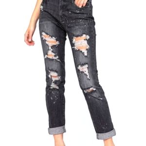 Judy Blue Boyfriend Jean Black Bleach Splashed 14W